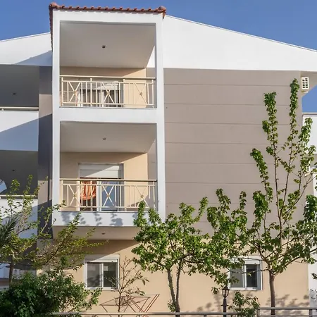 Properstay 107 - Sea View Polychrono