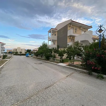 Properstay 107 - Sea View Apartamento Polychrono