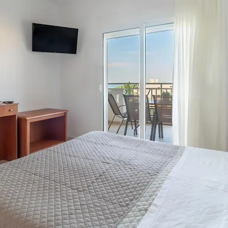 Apartment Properstay 107 - Sea View *
