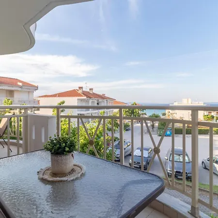 Properstay 107 - Sea View Polychrono