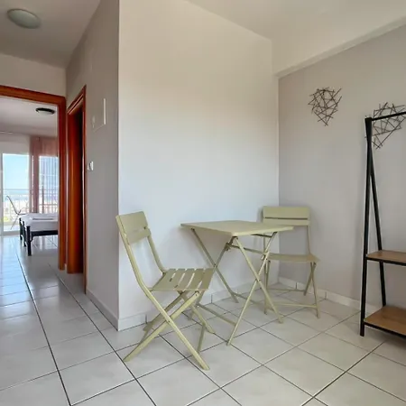 Apartment Properstay 107 - Sea View *