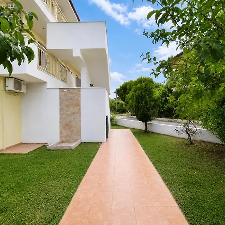 Properstay 107 - Sea View Daire