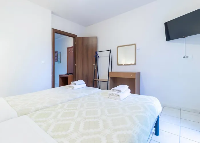 Properstay 107 - Sea View Apartment Polychrono