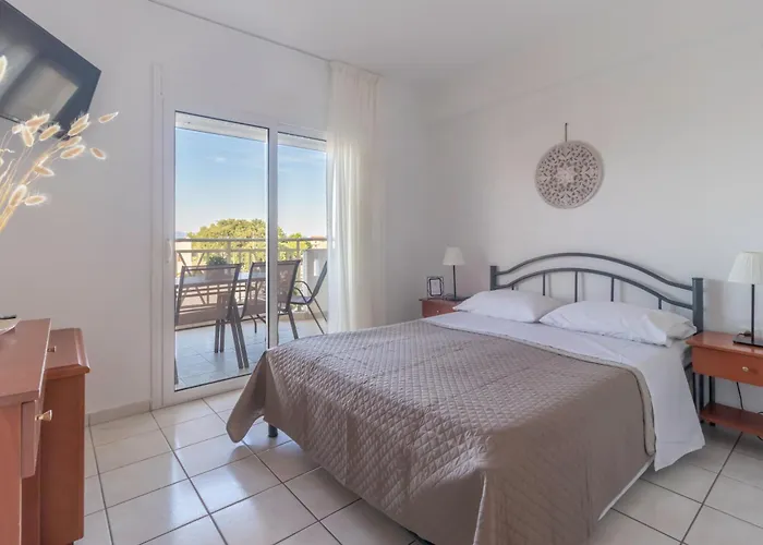 Properstay 107 - Sea View Apartment Polychrono