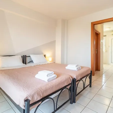 Properstay 107 - Villa Sea View Polychrono Apartment *