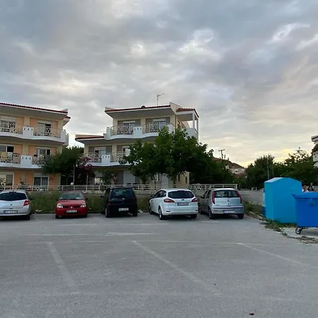 Properstay 107 - Villa Sea View Polychrono Apartment
